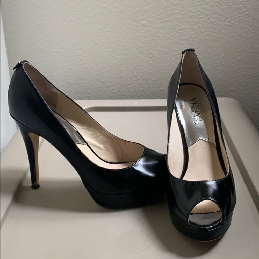 Michael Kors black peep toe pumps